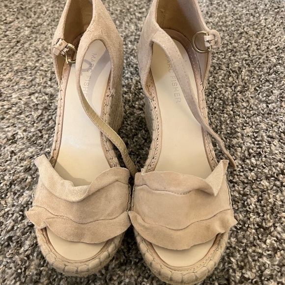 MARC FISHER NUDE ESPADRILLES - Picture 3 of 7